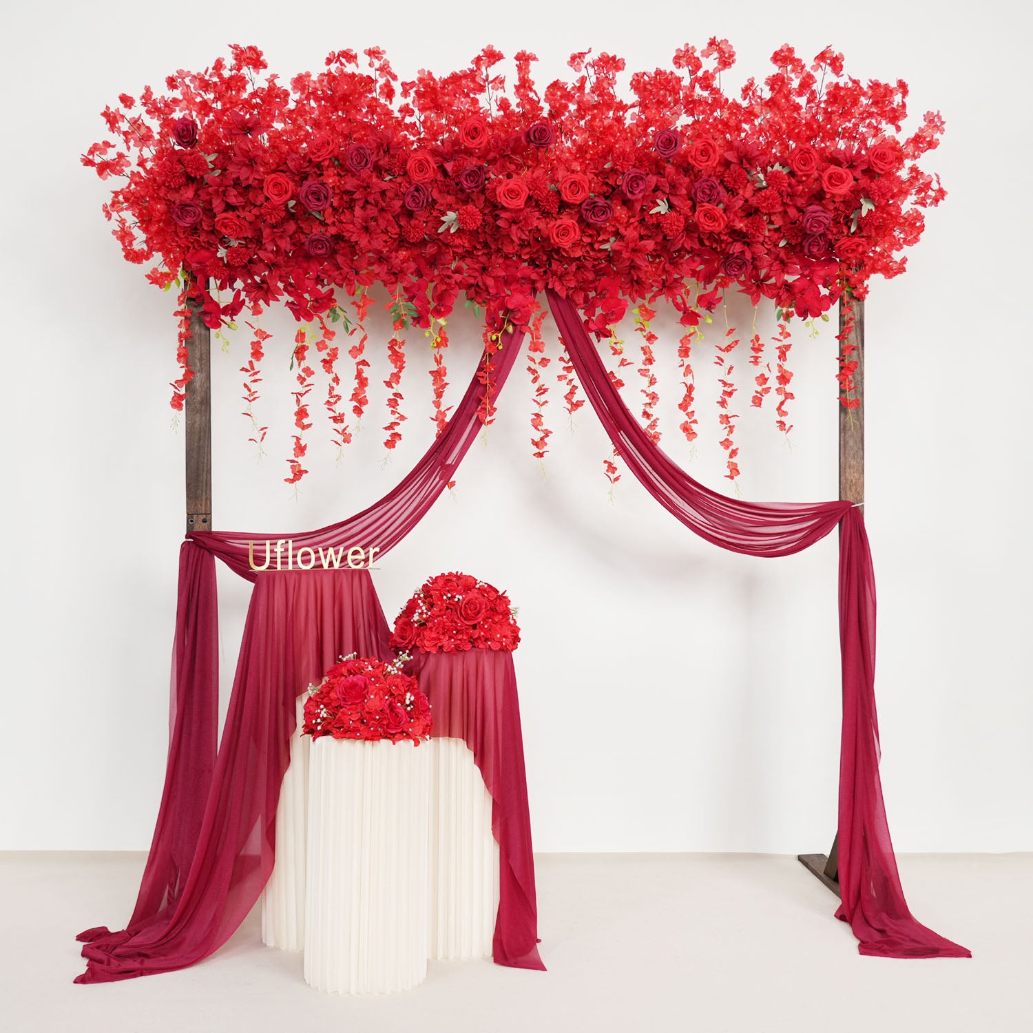 Rose Backdrop Flower Arrangement 20 picture